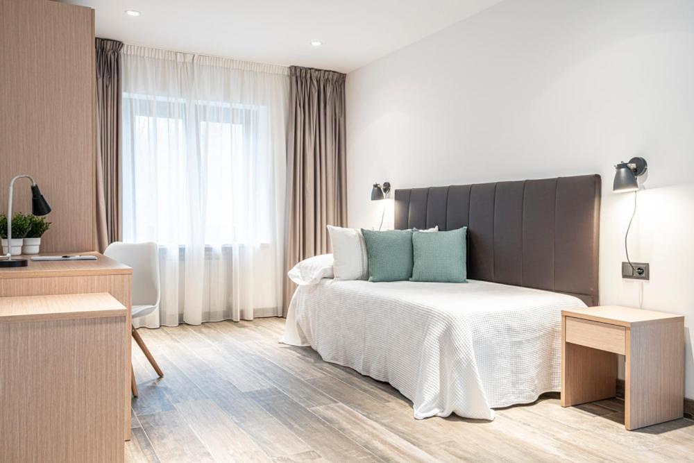 Hotel Met Pampeluna Zewnętrze zdjęcie