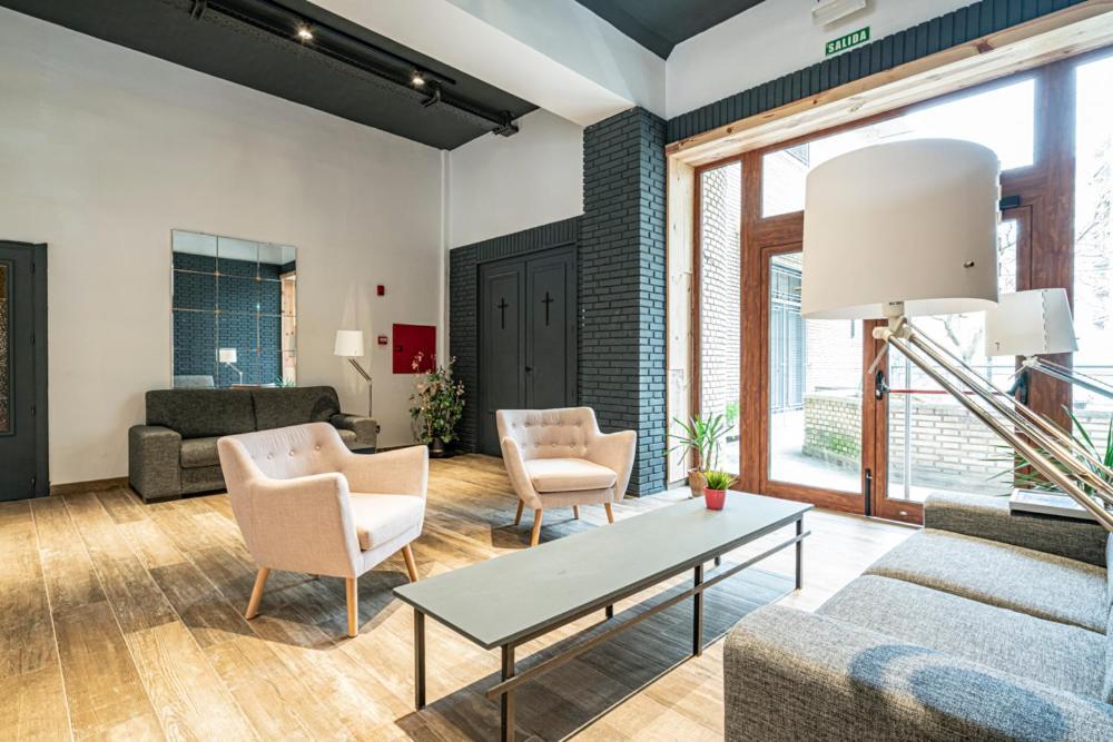 Hotel Met Pampeluna Zewnętrze zdjęcie