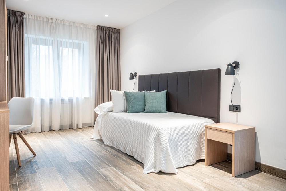 Hotel Met Pampeluna Zewnętrze zdjęcie