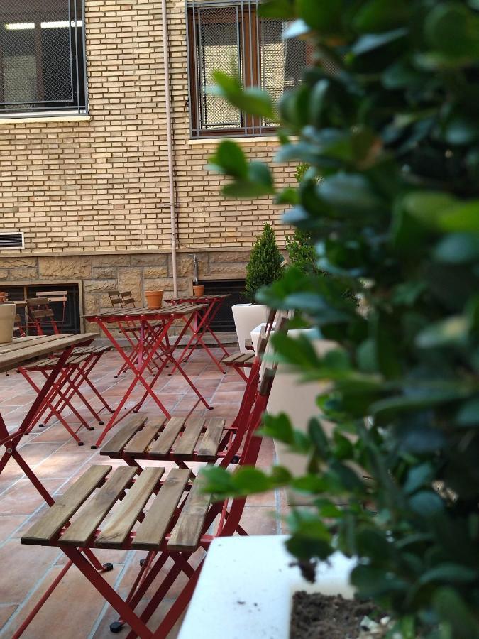 Hotel Met Pampeluna Zewnętrze zdjęcie