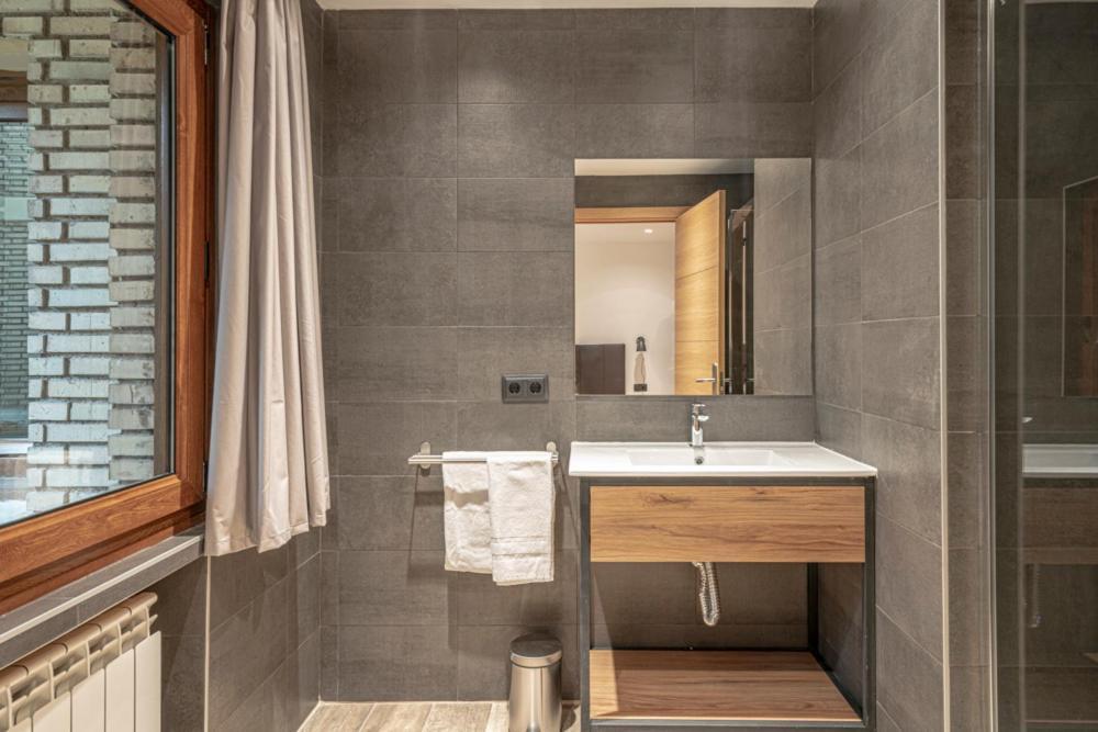 Hotel Met Pampeluna Zewnętrze zdjęcie