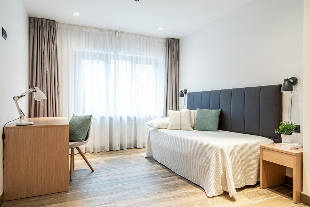 Hotel Met Pampeluna Zewnętrze zdjęcie